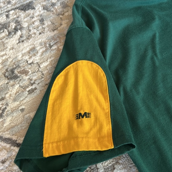 90’s Vintage NFL Mirage Green Bay Packers Zip Up Short Sleeve Shirt - Picture 6 of 11